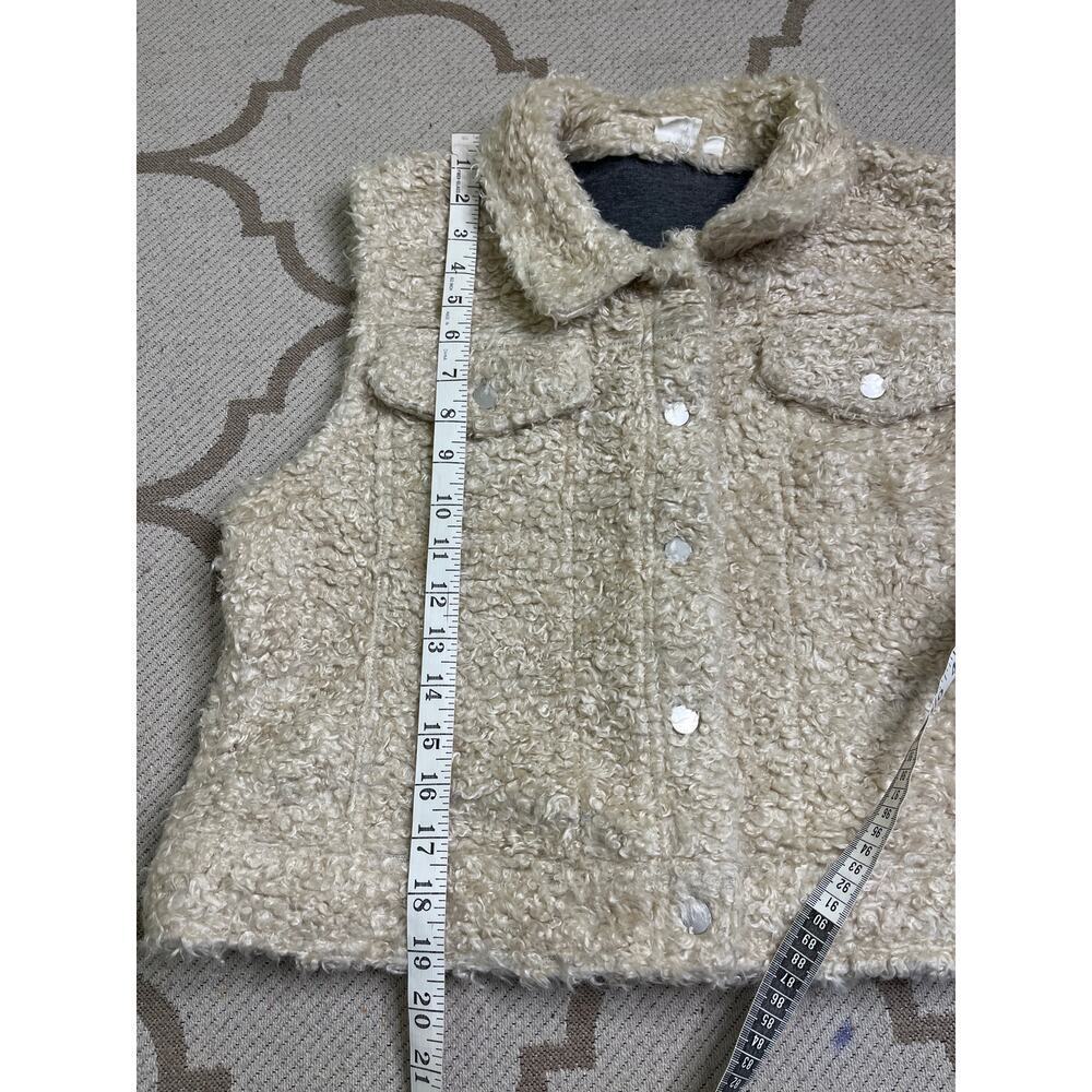 GAP Sherpa Teddy Vest organic white snap front buttons, size large - Picture 9 of 10